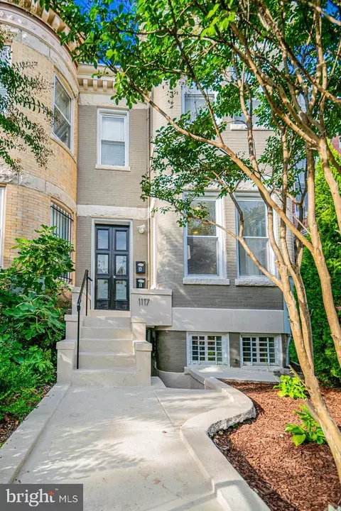 1117 Fairmont St NW, Washington, DC 20009