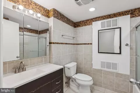 1335 Wallach Pl NW, Washington, DC 20009 photo 37