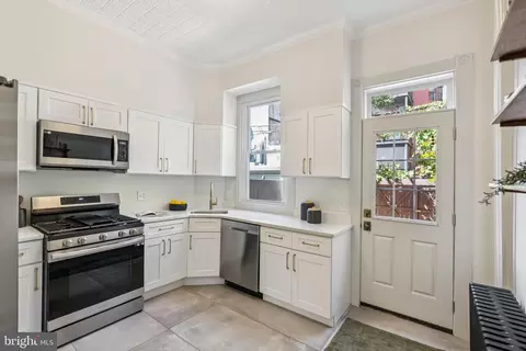 1335 Wallach Pl NW, Washington, DC 20009 photo 17