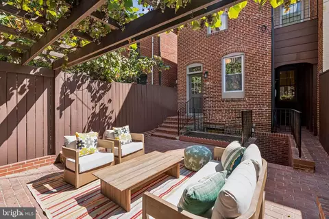 1335 Wallach Pl NW, Washington, DC 20009 photo 5