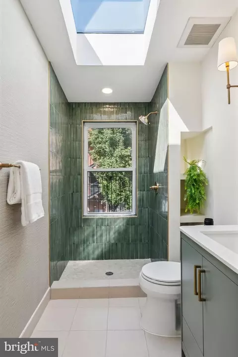 1335 Wallach Pl NW, Washington, DC 20009 photo 23