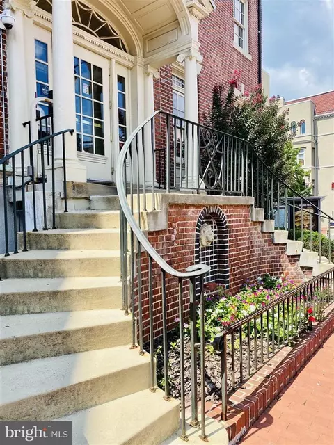 1426 21st St NW #405, Washington, DC 20036