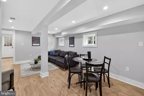 401 16th St SE, Washington, DC 20003 photo 41