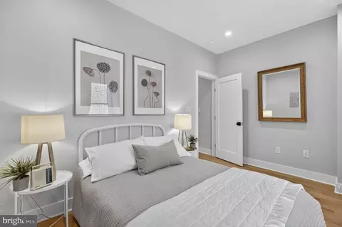 401 16th St SE, Washington, DC 20003 photo 34