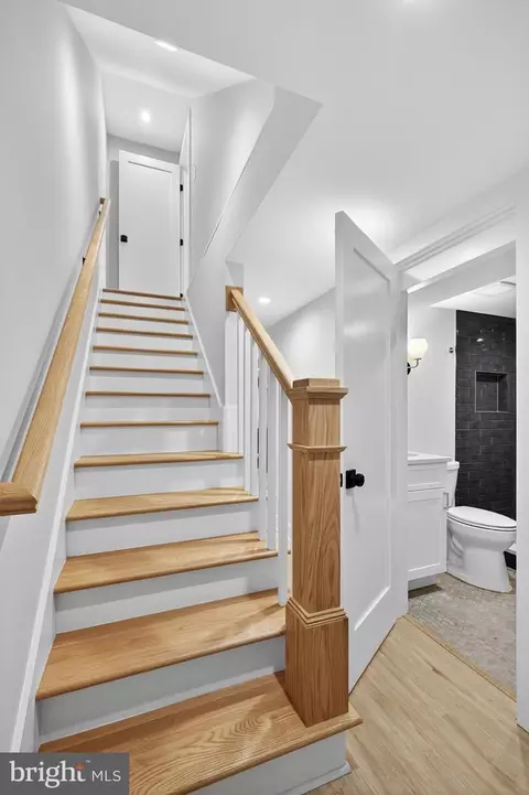 401 16th St SE, Washington, DC 20003 photo 37