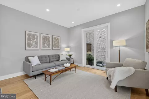 401 16th St SE, Washington, DC 20003 photo 12
