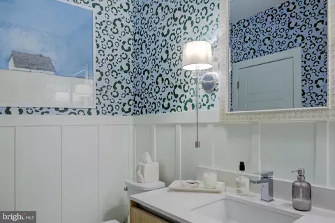 Other - 1309 E Street St SE #12, Washington, DC 20003 photo 5 of 8