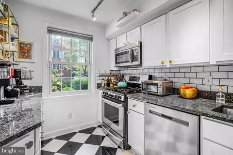 Kitchen - 213 9th St SE, Washington, DC 20003 photo 4 of 4