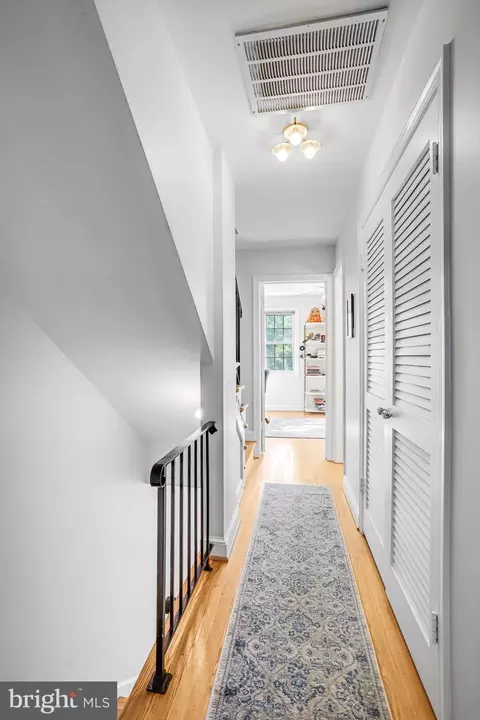 Entry Way - 213 9th St SE, Washington, DC 20003 photo 8 of 10
