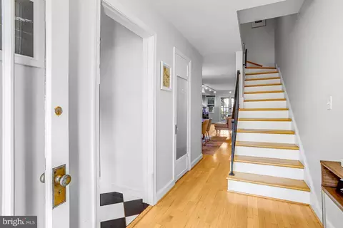 Entry Way - 213 9th St SE, Washington, DC 20003 photo 4 of 10