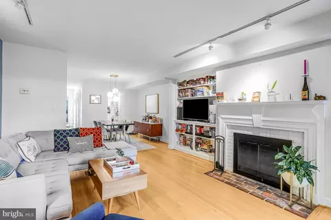 Living - 213 9th St SE, Washington, DC 20003 photo 5 of 5