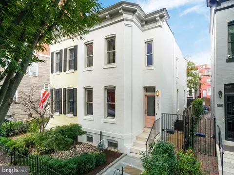 1521 Caroline St NW, Washington, DC 20009
