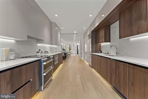 1016 5th St NE, Washington, DC 20002 photo 11