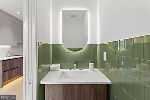 1016 5th St NE, Washington, DC 20002 photo 15