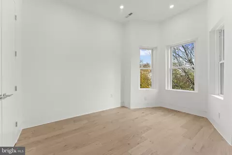 1016 5th St NE, Washington, DC 20002 photo 28