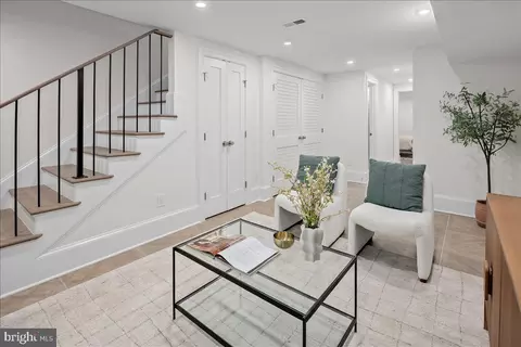 Entry Way - 1007 C St NE, Washington, DC 20002 photo 6 of 6