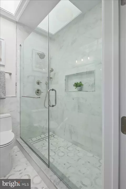 Bath - 1007 C St NE, Washington, DC 20002 photo 3 of 5