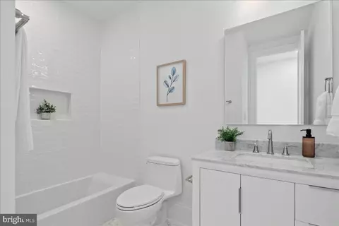 Bath - 1007 C St NE, Washington, DC 20002 photo 4 of 5