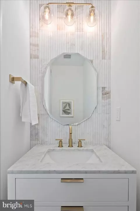 Bath - 1007 C St NE, Washington, DC 20002 photo 1 of 5
