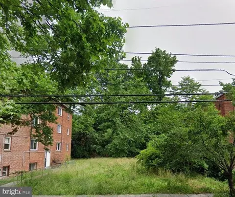 213 Valley Ave SE, Washington, DC 20032
