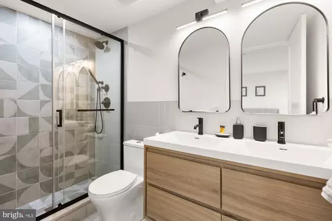 1146 16th St NE #A, Washington, DC 20002 photo 24