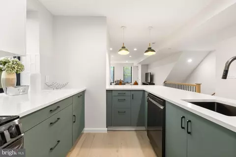 1146 16th St NE #A, Washington, DC 20002 photo 9