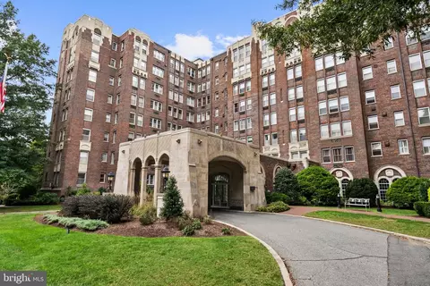 4000 Cathedral Ave NW #6B, Washington, DC 20016