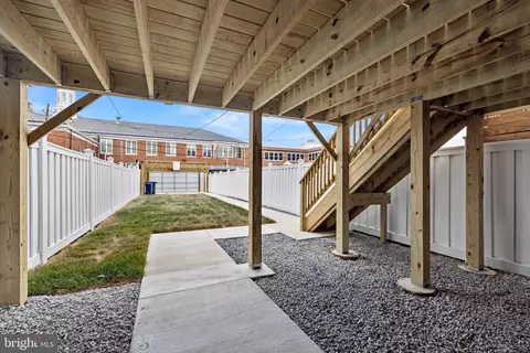 Exterior - 626 I St NE, Washington, DC 20002 photo 6 of 7