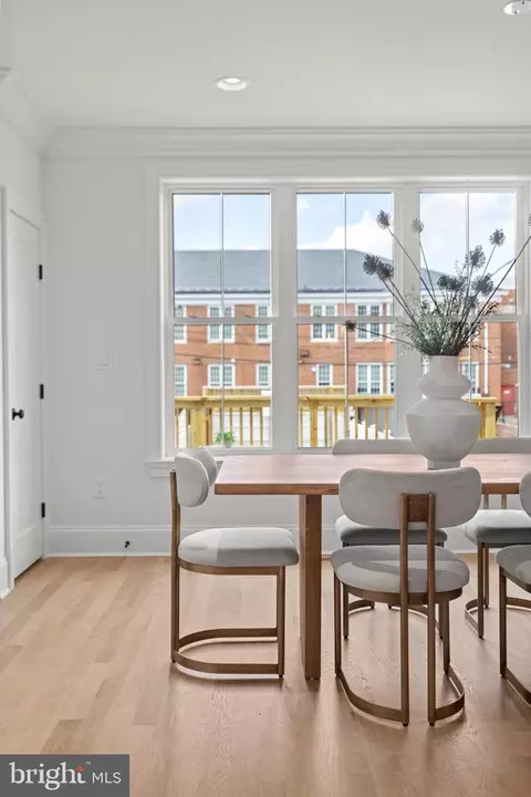 Dining - 626 I St NE, Washington, DC 20002 photo 1 of 6