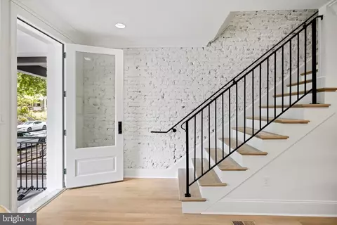 Entry Way - 626 I St NE, Washington, DC 20002 photo 2 of 6