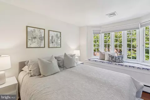 Bedroom - 1239 30th St NW, Washington, DC 20007 photo 2 of 5
