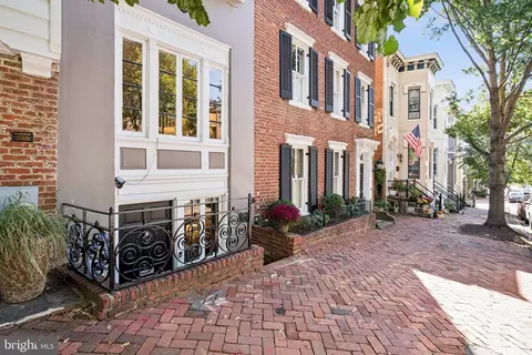 Exterior - 1239 30th St NW, Washington, DC 20007 photo 4 of 4