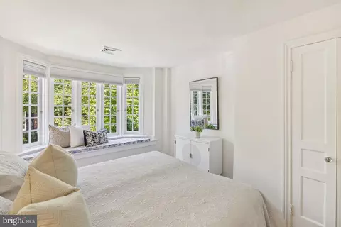Bedroom - 1239 30th St NW, Washington, DC 20007 photo 3 of 5
