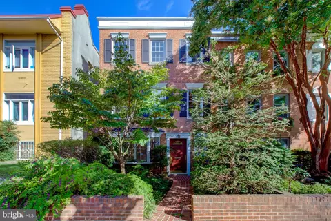 328 Constitution Ave NE, Washington, DC 20002