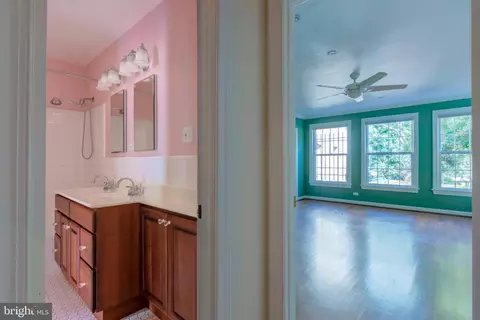 Entry Way - 328 Constitution Ave NE, Washington, DC 20002 photo 8 of 16
