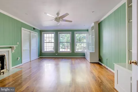 Living - 328 Constitution Ave NE, Washington, DC 20002 photo 5 of 5