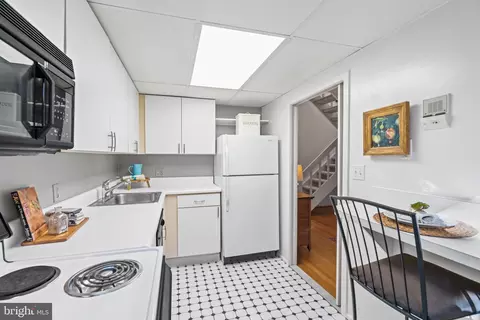 Kitchen - 1341 E Capitol St SE #302, Washington, DC 20003 photo 4 of 6