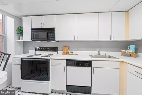 Kitchen - 1341 E Capitol St SE #302, Washington, DC 20003 photo 2 of 6