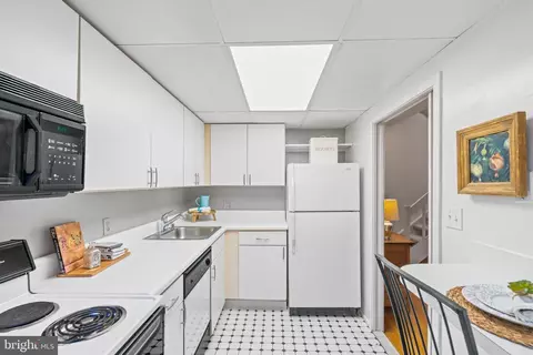 Kitchen - 1341 E Capitol St SE #302, Washington, DC 20003 photo 5 of 6