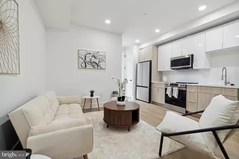 705 Quincy NE #4, Washington, DC 20017