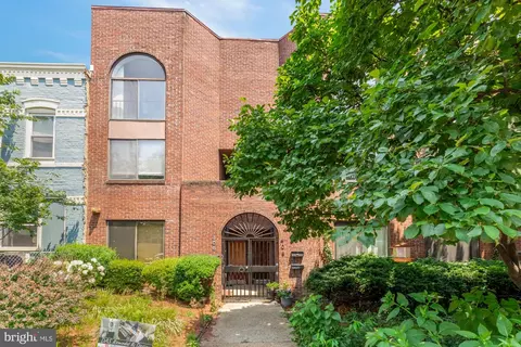 406 15th St SE, Washington, DC 20003