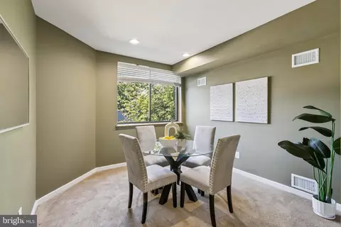 Dining - 406 15th St SE, Washington, DC 20003 photo 1 of 1