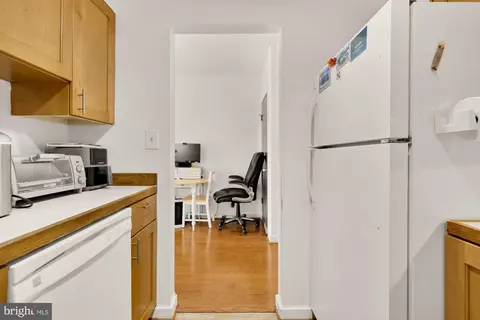 Kitchen - 406 15th St SE, Washington, DC 20003 photo 6 of 6