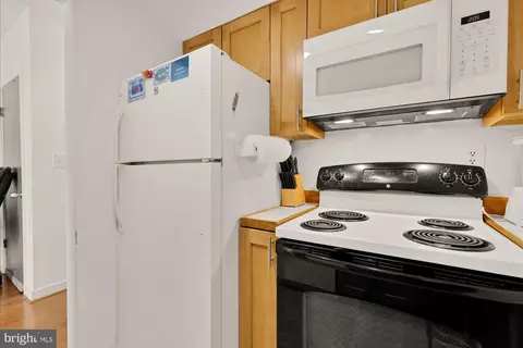 Kitchen - 406 15th St SE, Washington, DC 20003 photo 3 of 6