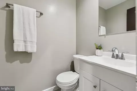 Other - 406 15th St SE, Washington, DC 20003 photo 3 of 6