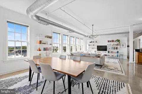 440 12th St NE #308, Washington, DC 20002