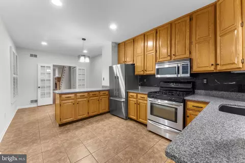 614 8th St NE, Washington, DC 20002 photo 17