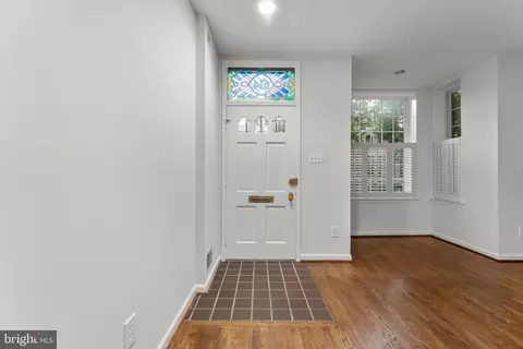 614 8th St NE, Washington, DC 20002 photo 3