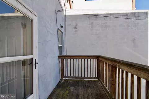 Exterior - 815 4th St NE, Washington, DC 20002 photo 4 of 8
