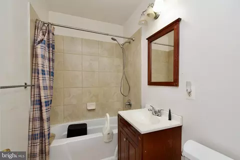 Bath - 815 4th St NE, Washington, DC 20002 photo 3 of 3